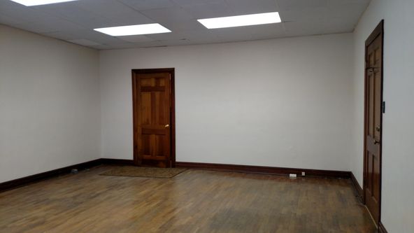 69 E First St, Crossville, TN 38555